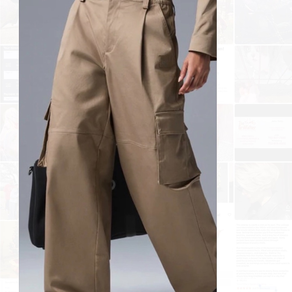 ALO Yoga Tan Wide Leg Pants cargo style in cotton twill. Front pleats flat front